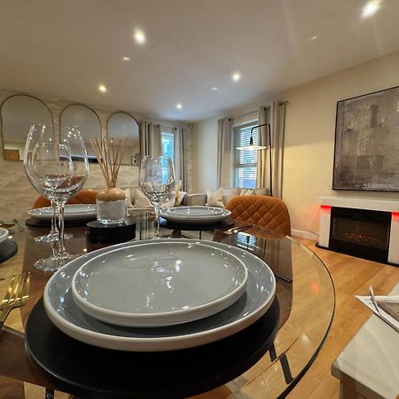 Vikings Apartment With Private Parking & Terrace York Exterior photo