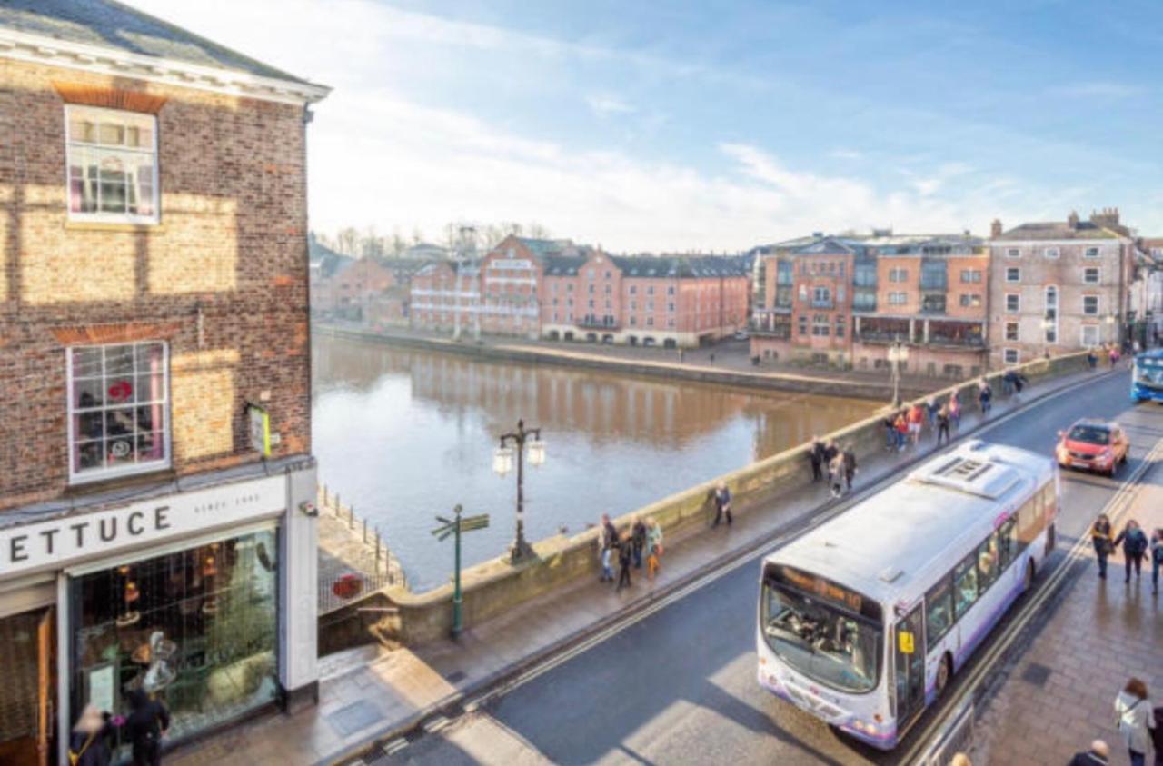 Vikings Apartment With Private Parking & Terrace York Exterior photo